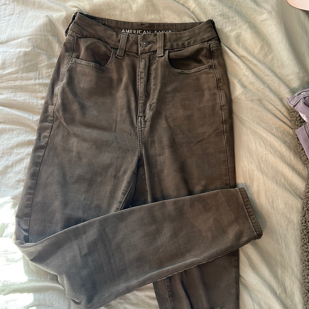 Camo high waisted jeans
